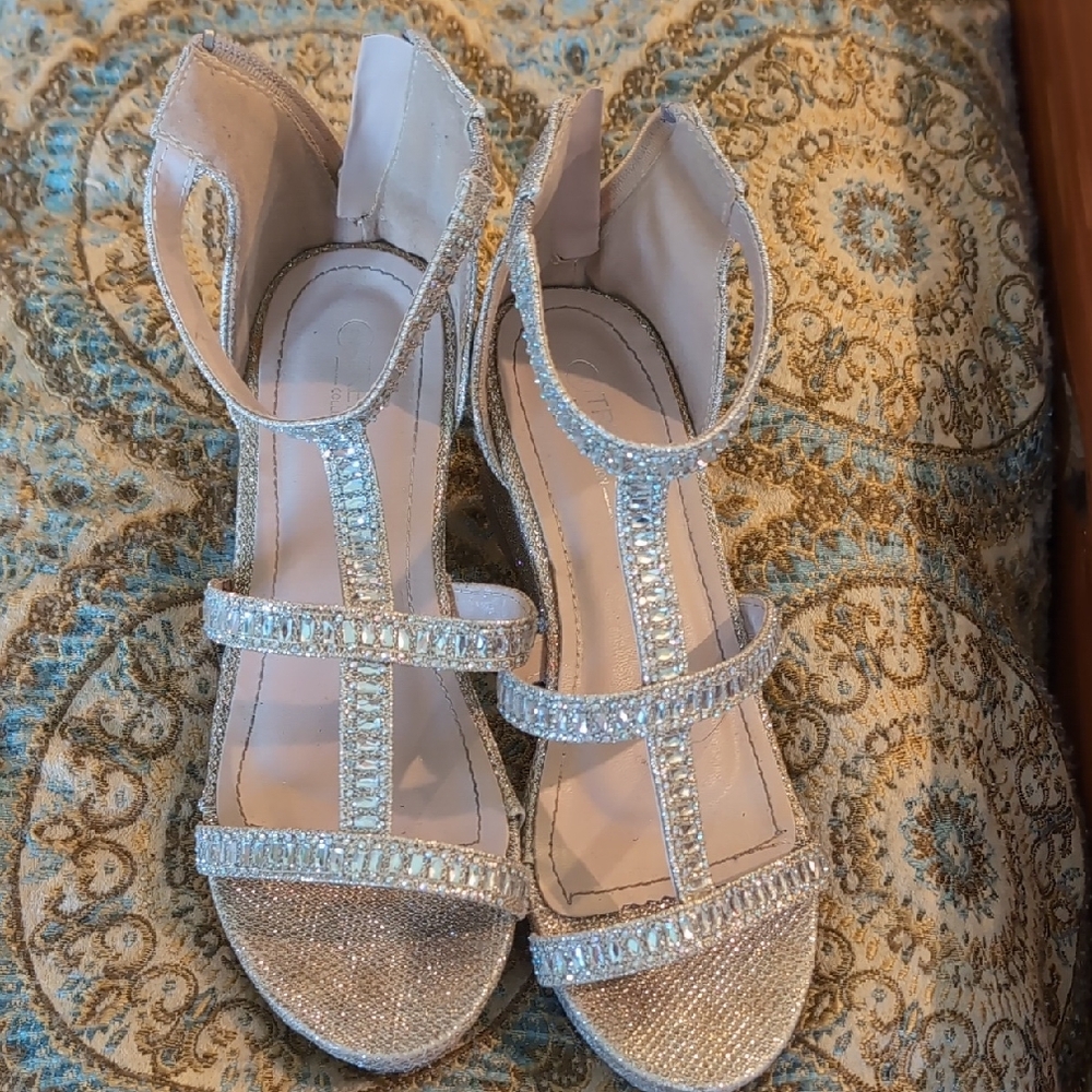 Silver Strappy Sandals with Rhinestone Embellishments